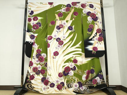 平和屋着物●豪華振袖　駒刺繍　枝花文　金銀彩　正絹　逸品　DABC2439ud