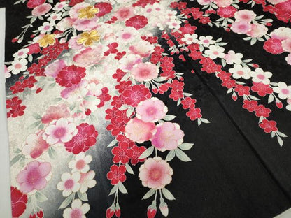 平和屋着物●豪華振袖　駒刺繍　枝垂れ草花文　黒地　正絹　逸品　DABC2440ud