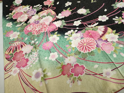 平和屋着物●豪華振袖　花鞠文　暈し染め　金彩　黒地　正絹　逸品　DABC2444ud