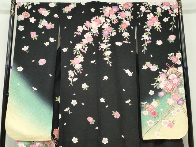 平和屋着物●豪華振袖　花鞠文　暈し染め　黒地　金通し地　正絹　逸品　DABC2445ud