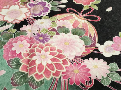 平和屋着物●豪華振袖　花鞠文　暈し染め　黒地　金通し地　正絹　逸品　DABC2445ud