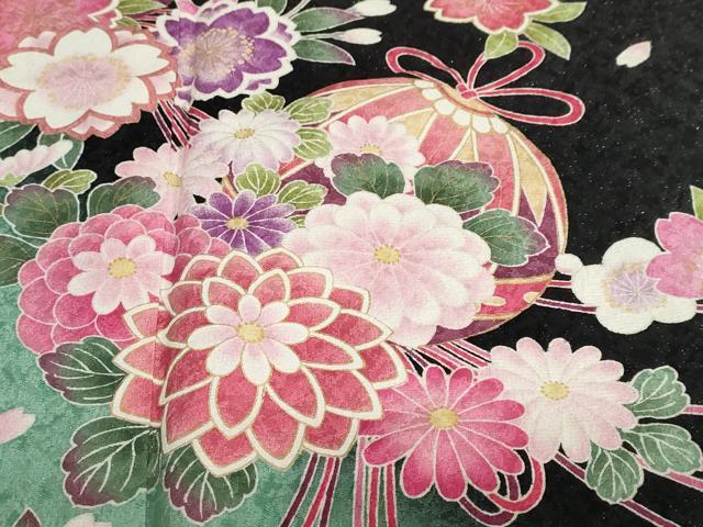 平和屋着物●豪華振袖　花鞠文　暈し染め　黒地　金通し地　正絹　逸品　DABC2445ud