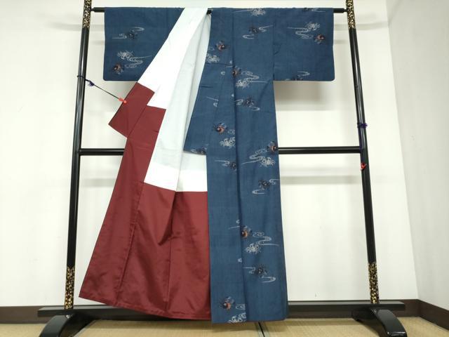平和屋着物●上質な紬　流水文　蟹　正絹　逸品　DABC2490ud