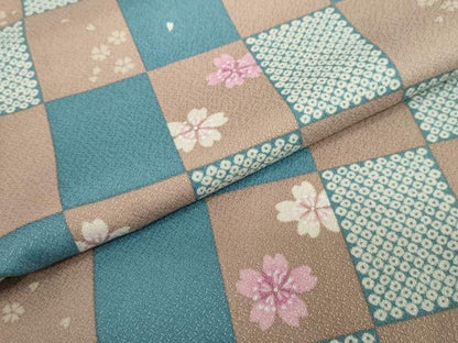 平和屋着物●小紋　格子舞桜文　洗える着物　未使用　DABC2510ud