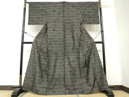 平和屋着物●本場大島紬　花菱文　正絹　逸品　DABC2523ud