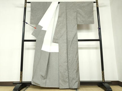 平和屋着物●石川県指定無形文化財　牛首紬　白山工房　手織り　霞文　桔梗鼠色　正絹　逸品　DABC2532ud