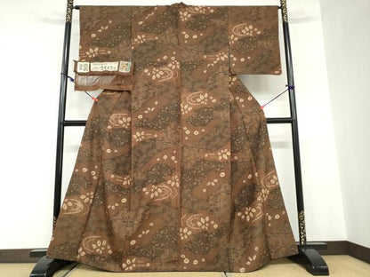 平和屋着物●伝統工芸士　七代目　吉澤与市　小紋　紬地　絞り　酒蔵染　流水草花文　証紙付き　正絹　逸品　DABC2573ud