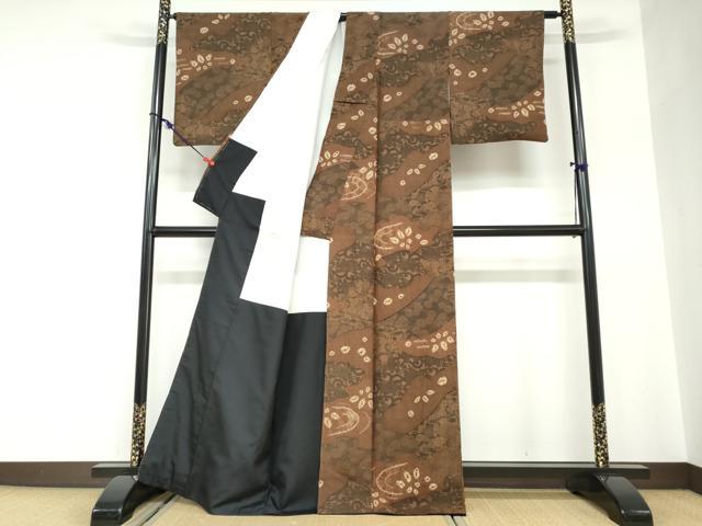 平和屋着物●伝統工芸士　七代目　吉澤与市　小紋　紬地　絞り　酒蔵染　流水草花文　証紙付き　正絹　逸品　DABC2573ud