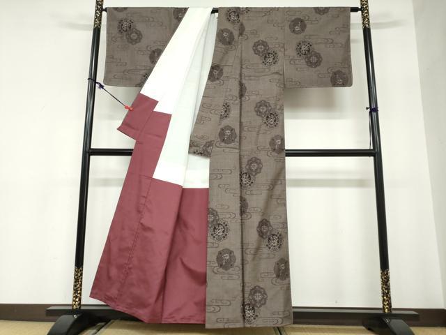 平和屋着物●本場大島紬　9マルキ　エ霞花絵皿文　正絹　逸品　未使用　DABC2583ud
