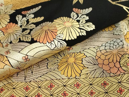 平和屋着物●金彩友禅　卓越技能者・名工・和田光正　黒留袖　エ霞几帳草花文　金銀彩　正絹　逸品　DABC2613ud