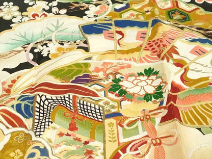 平和屋本店●アンティーク　大正ロマン　振袖　駒刺繍　扇面御所車飛鶴草花文　黒地　金彩　正絹　逸品　DABC2625ud