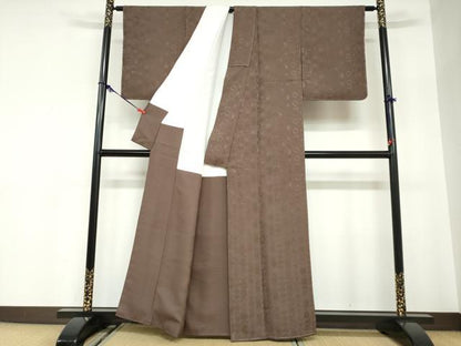 平和屋着物●上質な色無地　吉祥草花地紋　煤竹色　正絹　逸品　未使用　DABC2686ud