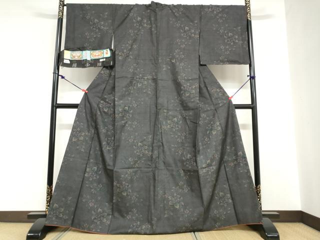 平和屋着物●本場大島紬　古代染色純泥染　9マルキ　草花文　証紙付き　くぼた謹製　正絹　逸品　DABC2691ud
