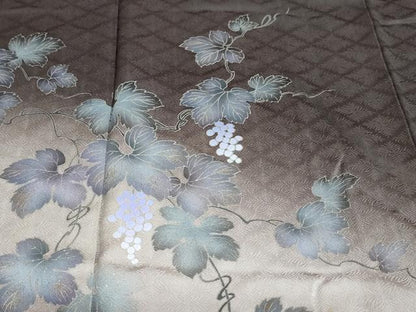 平和屋着物●訪問着　葡萄蔦の葉文　暈し染め　金彩　正絹　逸品　DABC2707ud