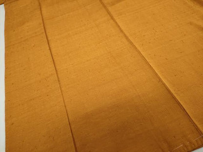 平和屋着物●上質な色無地　黄茶色　お召縮緬　正絹　逸品　未使用　DABC2726ud