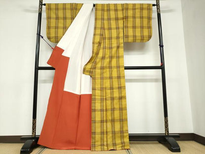 平和屋着物●山下八百子　本場黄八丈　市松綾織　正絹　逸品　DABC2733ud