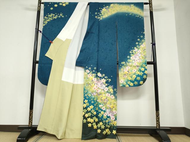 平和屋着物●豪華振袖　駒刺繍　手毬草花文　暈し染め　金彩　正絹　逸品　DABC2741ud