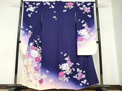 平和屋着物●豪華振袖　草花文　暈し染め　金彩　銀通し地　やまと誂製　正絹　逸品　DABC2763ud