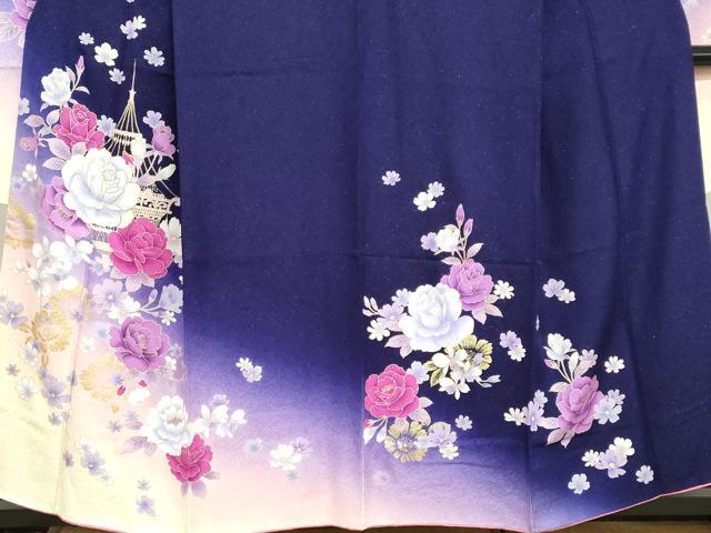 平和屋着物●豪華振袖　草花文　暈し染め　金彩　銀通し地　やまと誂製　正絹　逸品　DABC2763ud