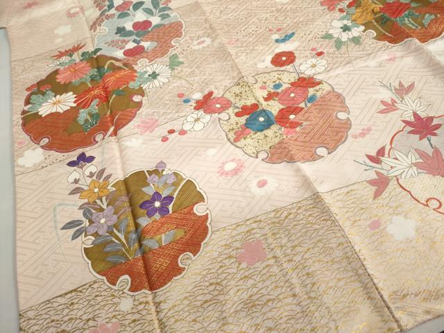平和屋着物●豪華振袖　駒刺繍　雪輪草花文　金彩　正絹　逸品　DABC2804ud
