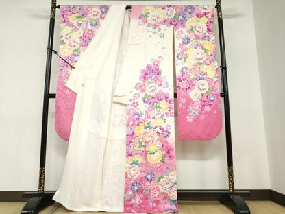 平和屋着物●豪華振袖　駒刺繍　草花文　暈し染め　金彩　銀通し地　京都きもの友禅扱い　正絹　逸品　DABC2805ud