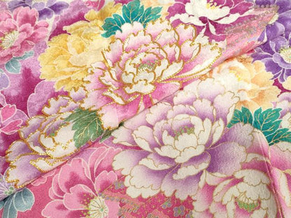 平和屋着物●豪華振袖　駒刺繍　草花文　暈し染め　金彩　銀通し地　京都きもの友禅扱い　正絹　逸品　DABC2805ud