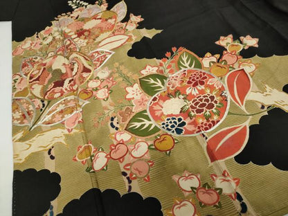 平和屋着物●アンティーク　大正ロマン　黒留袖　駒刺繍　飛鶴草花文　金銀糸　正絹　逸品　DABC2929ud