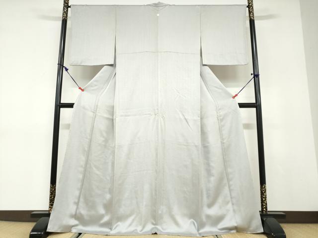 平和屋着物●上質な色無地　紗綾型地紋　銀鼠色　正絹　逸品　DABC2976ud