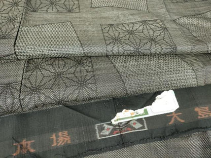 平和屋着物●本場大島紬　7マルキ　麻の葉文　証紙付き　正絹　逸品　未使用　DABC3005az