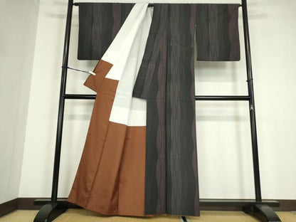 平和屋着物●上質な紬　立涌文　黒地　正絹　逸品　DABC3074az