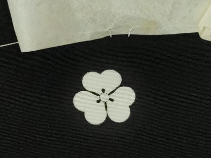 平和屋着物●伝統金彩工芸師　鼓和峰　黒留袖　鯉　金彩　正絹　逸品　未使用　DABC3185az