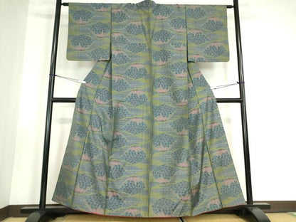 平和屋着物●本場大島紬　7マルキ　貝合わせ　正絹　逸品　DABC3410az