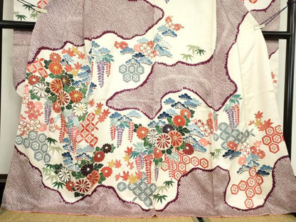 平和屋着物●豪華振袖　駒刺繍　霞取り吉祥花文　金彩　正絹　逸品　DABC3437az