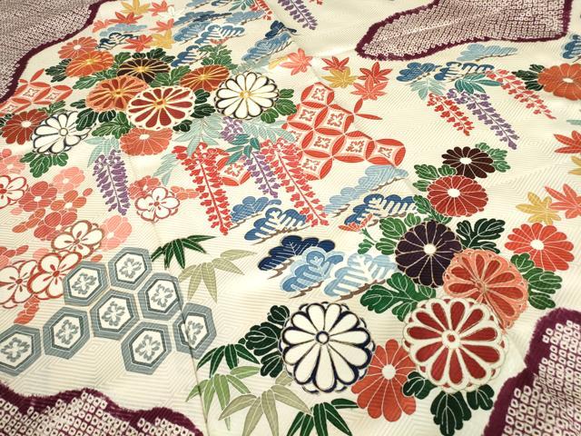 平和屋着物●豪華振袖　駒刺繍　霞取り吉祥花文　金彩　正絹　逸品　DABC3437az