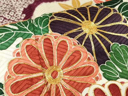 平和屋着物●豪華振袖　駒刺繍　霞取り吉祥花文　金彩　正絹　逸品　DABC3437az