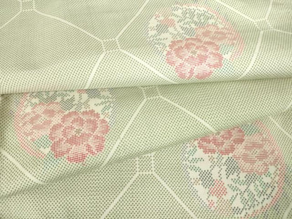 平和屋着物●本場大島紬　白大島　7マルキ　蜀江花丸文　正絹　逸品　未使用　DABC3440az
