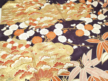 平和屋着物●豪華振袖　駒刺繍　雲取り吉祥花文　松竹梅　金彩　正絹　逸品　DABC3519az