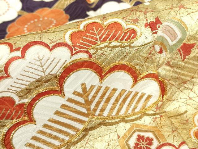 平和屋着物●豪華振袖　駒刺繍　雲取り吉祥花文　松竹梅　金彩　正絹　逸品　DABC3519az