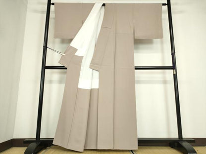 平和屋着物●上質な色無地　胡桃染色　正絹　逸品　未使用　DABC3550az
