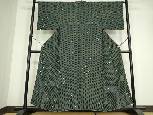 平和屋着物●上質な小紋　松皮菱舞桜文　黒地　正絹　逸品　DABC3552az