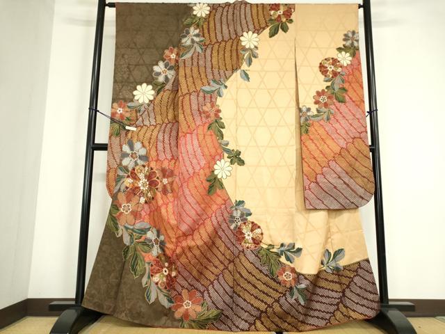 平和屋着物●豪華振袖　駒刺繍　菊文　金彩　正絹　逸品　DABC3585az