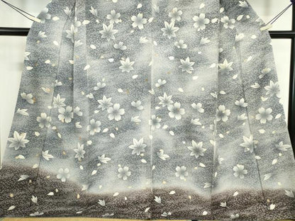 平和屋着物●訪問着　駒刺繍　楓に舞桜　暈し染め　金彩　正絹　逸品　DABC3630az