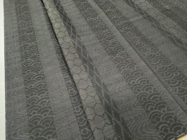 平和屋着物●本場大島紬　七宝亀甲間道　正絹　逸品　未使用　DABC3665az