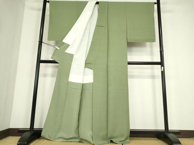 平和屋着物●上質な色無地　紗綾型地紋　草色　正絹　逸品　未使用　DABC3759az