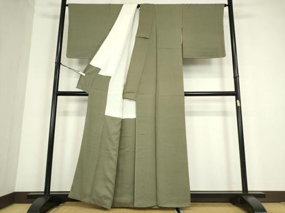 平和屋着物●上質な色無地　霞地紋　岩井茶色　正絹　逸品　DABC3768az