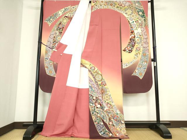 平和屋着物●豪華振袖　駒刺繍　束ね熨斗正倉院更紗花文　暈し染め　金彩　正絹　逸品　DABC3779az