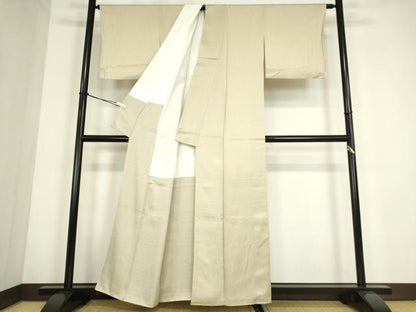 平和屋着物●上質な色無地　紗綾型地紋　練色　正絹　逸品　DABC3795az