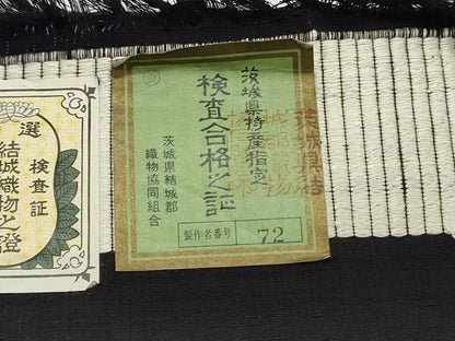 平和屋着物●結城紬　反物　着尺　100亀甲　飛び亀甲柄　楓文　証紙付き　逸品　未使用　DABC4379zy