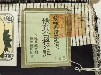 平和屋着物●結城紬　結城紬織　反物　着尺　120亀甲　流水花文　証紙付き　逸品　未使用　DABC4380zy