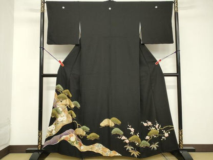 平和屋着物■豪華黒留袖　駒刺繍　枝松文　金彩　正絹　逸品　DABC4577cd